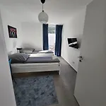 Uz 11 - Laatzen 10 Minutes To Messe 140qm Modern Living Self-check-in Wifi Parking