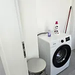 Uz 11 - Laatzen 10 Minutes To Messe 140qm Modern Living Self-check-in Wifi Parking 빌라 *