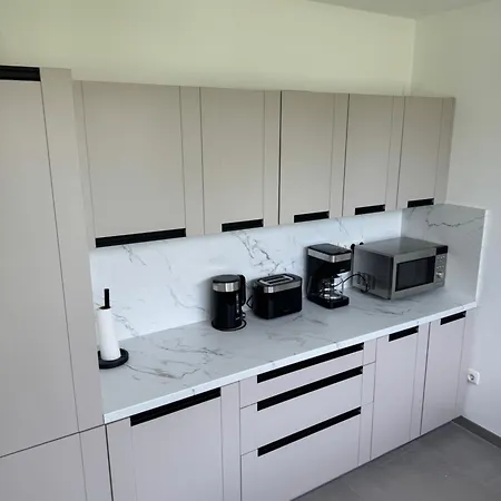 Villa Uz 11 - Laatzen 10 Minutes To Messe 140qm Modern Living Self-check-in Wifi Parking