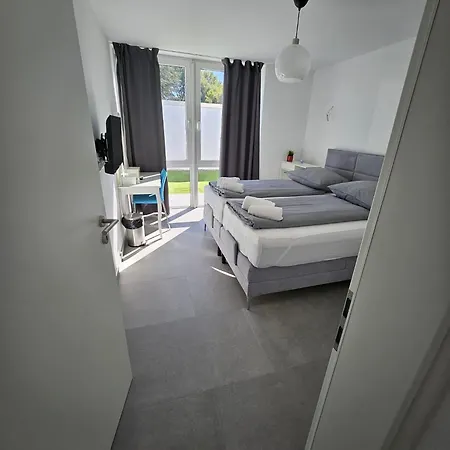 וילה Uz 11 - Laatzen 10 Minutes To Messe 140qm Modern Living Self-check-in Wifi Parking *