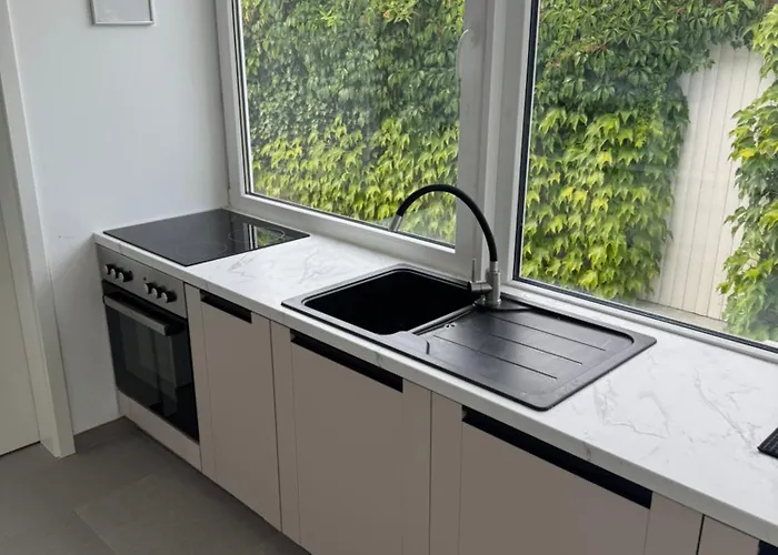 Uz 11 - Laatzen 10 Minutes To Messe 140qm Modern Living Self-check-in Wifi Parking הנובר
