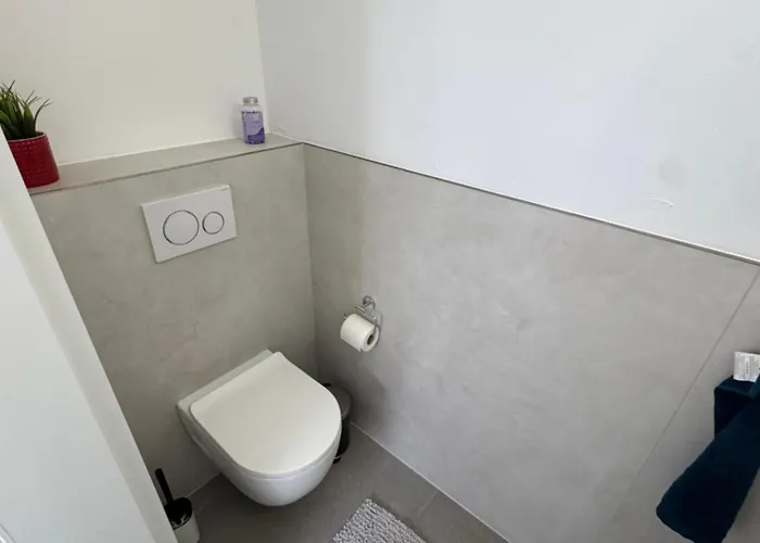 Uz 11 - Laatzen 10 Minutes To Messe 140qm Modern Living Self-check-in Wifi Parking 빌라 *