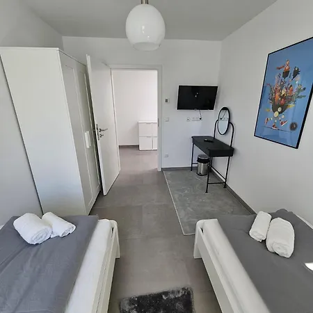 Uz 11 - Laatzen Messe Modern Living * Hannover