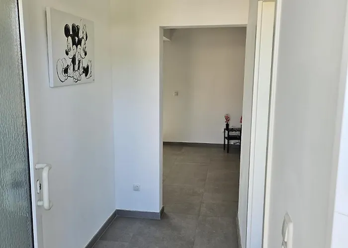 Uz 11 - Laatzen 10 Minutes To Messe 140qm Modern Living Self-check-in Wifi Parking Vila